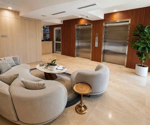 Renovated La Rive Gauche With Intracoastal Views photo 3