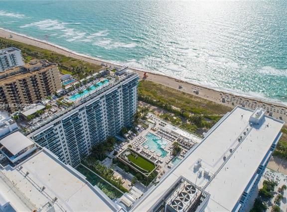 Roney Palace Studio With Private Balcony