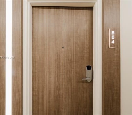 Roney Palace Oceanfront 1BR, Heart Of South Beach photo 3
