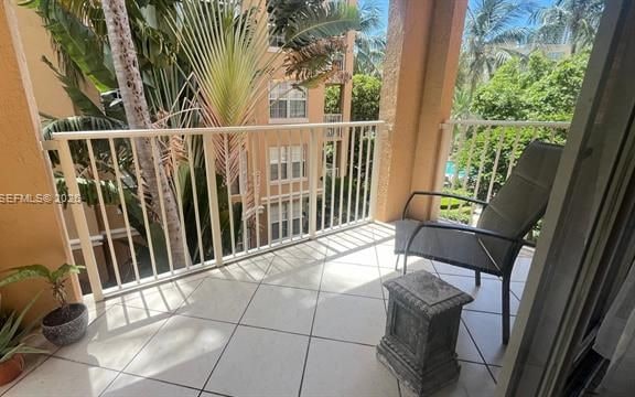 Yacht Club Aventura: Furnished 2BR Resort Living