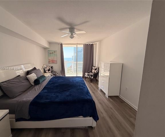 High-Floor Brickell Bay Views, Oversized Balcony photo 3