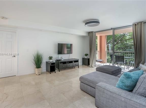 Refreshed 3BR Condo In Aventura photo 3