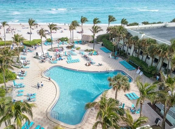 Tides On Hollywood Beach - Designer 1BR