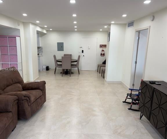 Oceanside Plaza 14G: Ocean Views, Lapidus Icon photo 3
