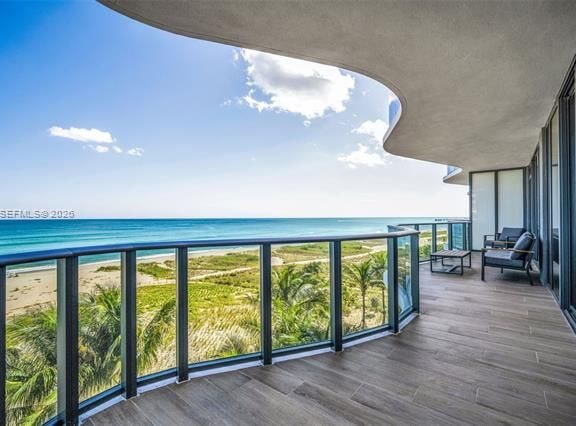 Casamar Oceanfront 4BR With Den & Sunrise Views