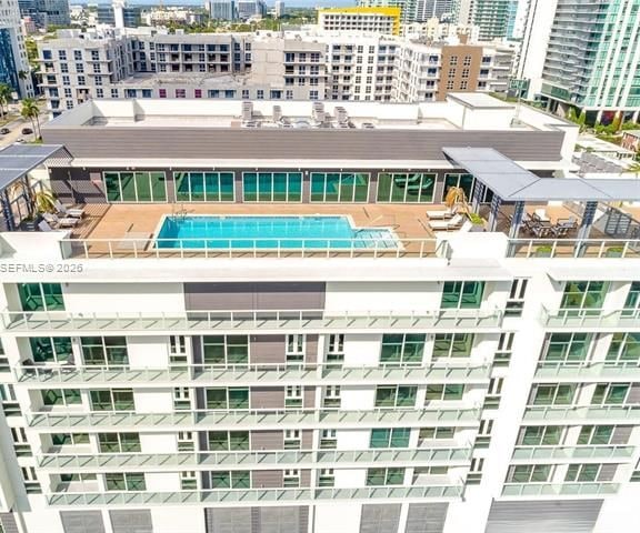 Modern Edgewater Condo With Rooftop Pool