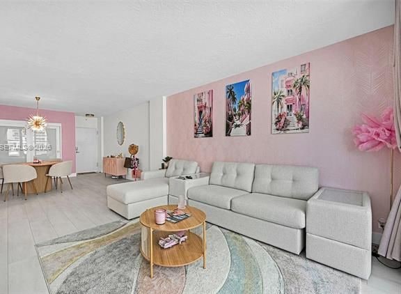 Oceanfront Hollywood Beach 1BR Condo photo 2