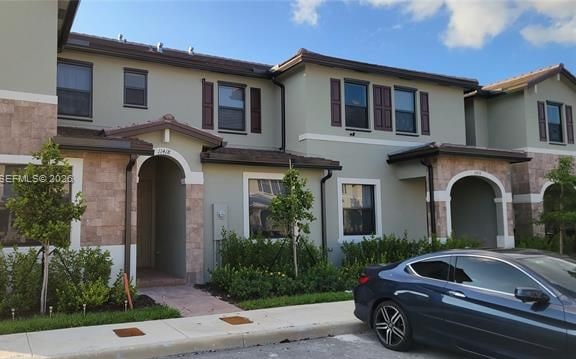 Aquabella Townhome: 3BR, Modern Kitchen, Pool photo 3