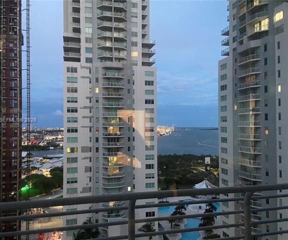 Modern Downtown Miami Condo, Bay Views photo 2