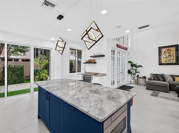 Bright Victoria Park Townhouse Near Las Olas