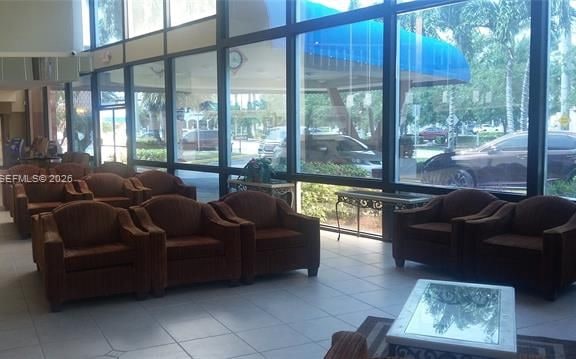 Renovated Studio Near Beach In Hallandale photo 3