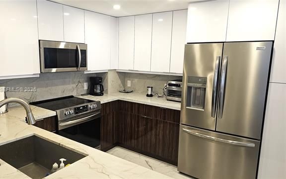 Hemispheres Corner Unit With Intercoastal Views photo 3