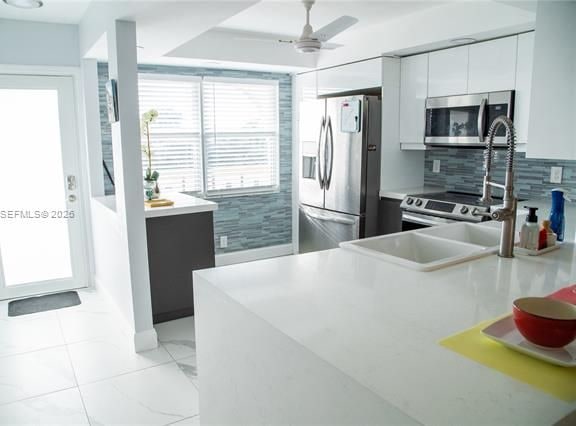 Lucaya Village Penthouse Lake View