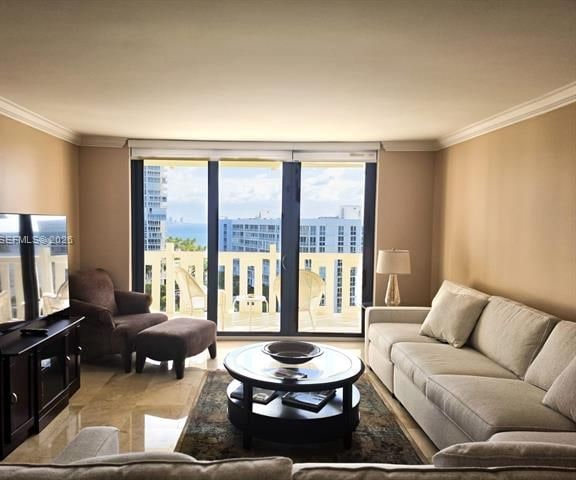 Oceanfront 2BR With Private Balcony, Beach Access photo 3
