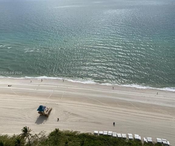 Trump Royale Oceanfront With Dual Ovens