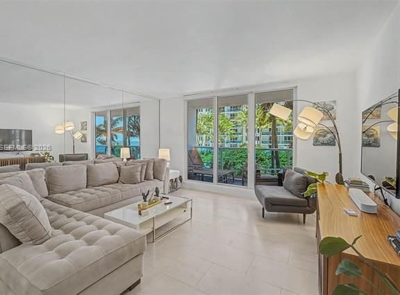 Roney Palace Oceanfront With 1 Hotel Amenities photo 3