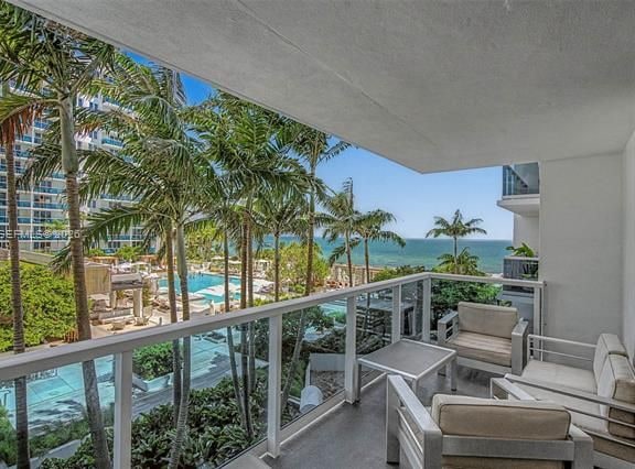 Roney Palace Oceanfront With 1 Hotel Amenities