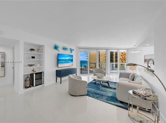 Oceania I Ocean Views With Private Beach Club