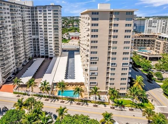 Ocean Monarch Penthouse: Pier & Lighthouse Views — photo 2