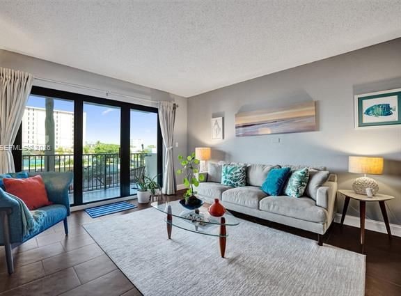 Summit Beachfront 1BR With Pools & Tennis