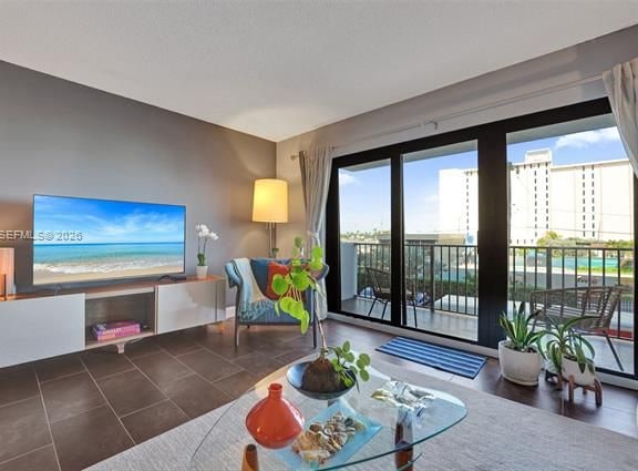 Summit Beachfront 1BR With Pools & Tennis — photo 2