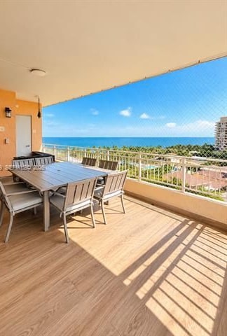 Ocean Club Key Biscayne: Oceanfront 3BR Luxury — photo 2