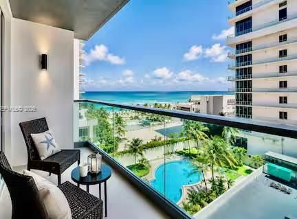 Oceanfront 1BR With Sofa Bed, Pool & Beach Access