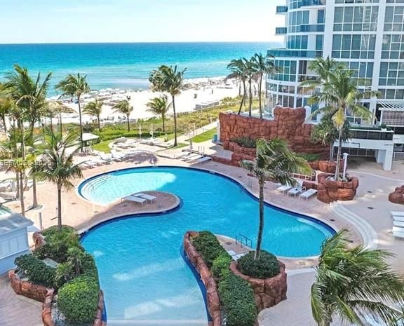 High-Floor Beachfront at Trump Royale