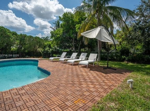 Château Serenity: Private Pool & Gardens