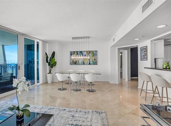 Michael Graves Penthouse At 1500 Ocean Drive photo 3