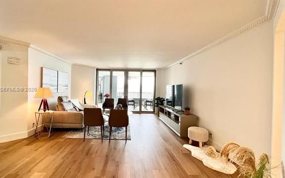 Oceanfront Corniche Condo With Sunrise Views photo 3