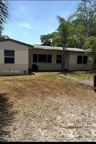 Private Backyard Duplex, No HOA, Near Airport