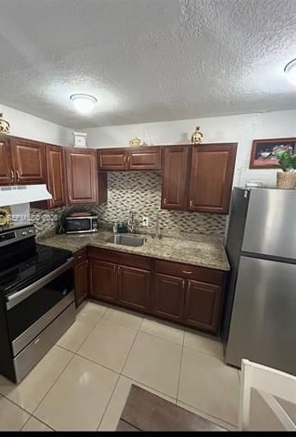 Private Backyard Duplex, No HOA, Near Airport photo 3