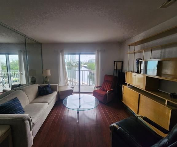 Arcadia Bay View Condo With Office