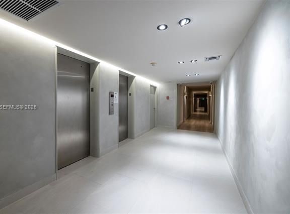 Corner Oceanfront 2BR at Galeria on Collins photo 3