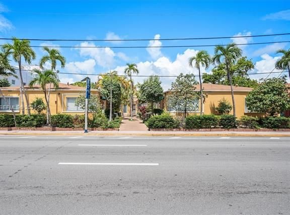 Furnished 2BR North Beach, Steps To Sand