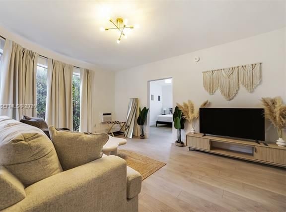 Renovated 2BR, One Block From Beach