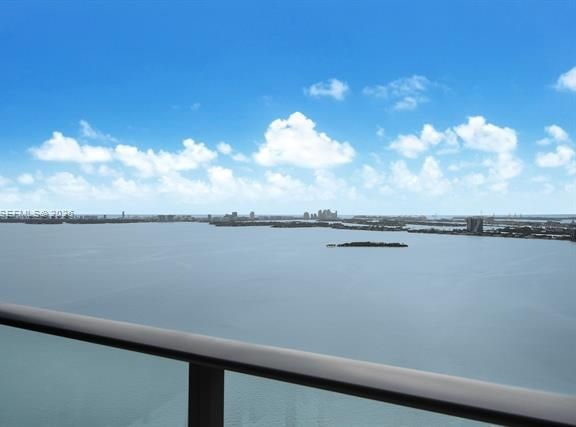 Paraiso Bay 35th Floor Bay View Luxury photo 3
