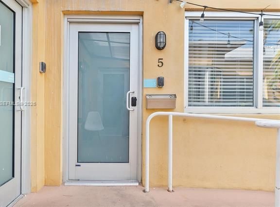 Furnished 3BR Near North Beach, Miami — photo 2
