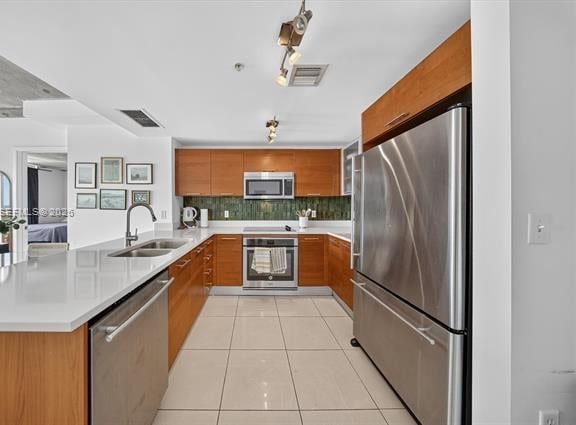 Top Floor Midtown Miami With Sunset Skyline Views — photo 2